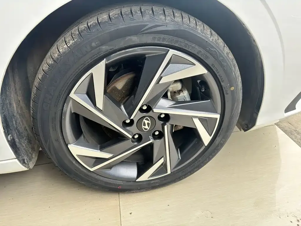 Hyundai Elantra 2024 из CN, фото 2