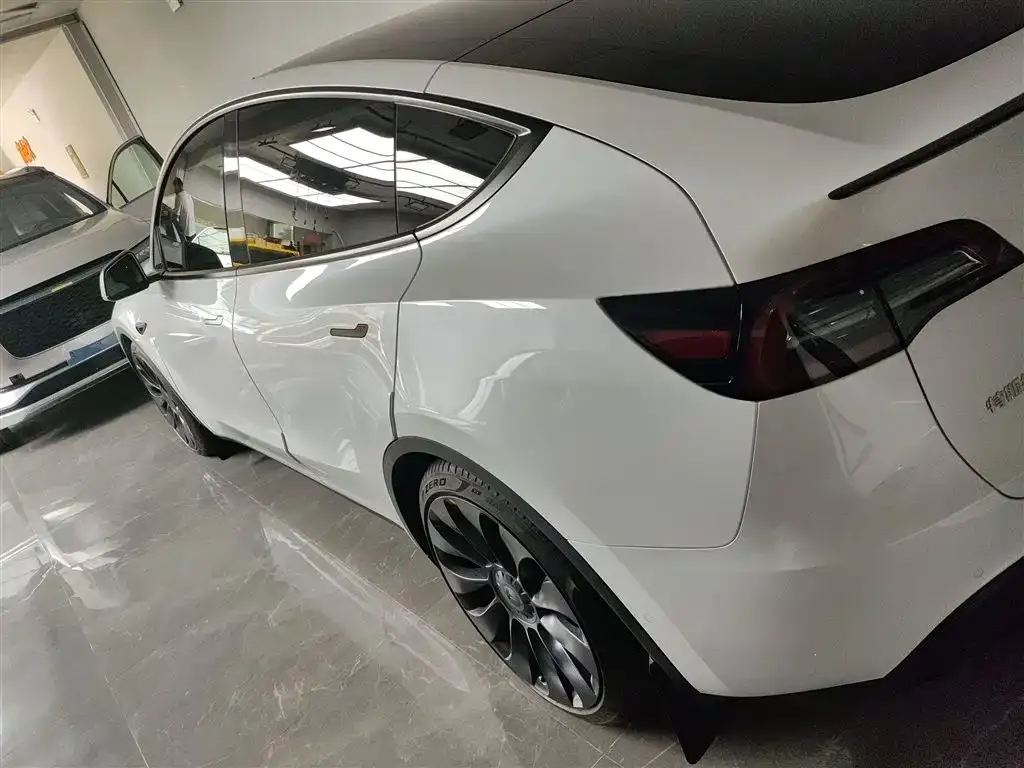 Tesla Model Y 2023 из CN, фото 10