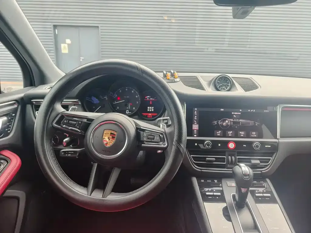 Porsche Macan 2023 из CN, фото 2