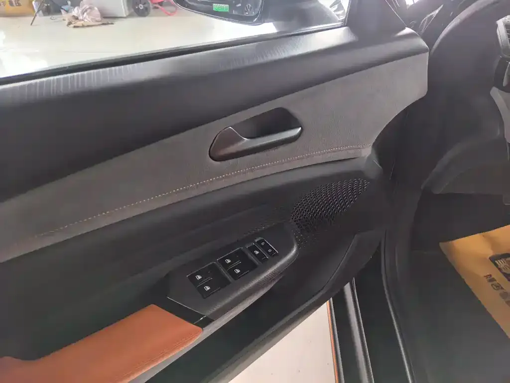 Changan UNI-V 2025 из CN, фото 3