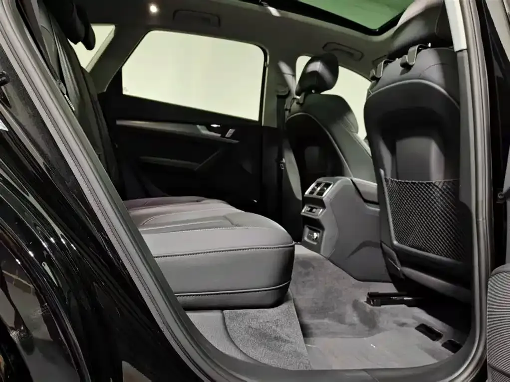 Audi Q5L 2022 из CN, фото 10