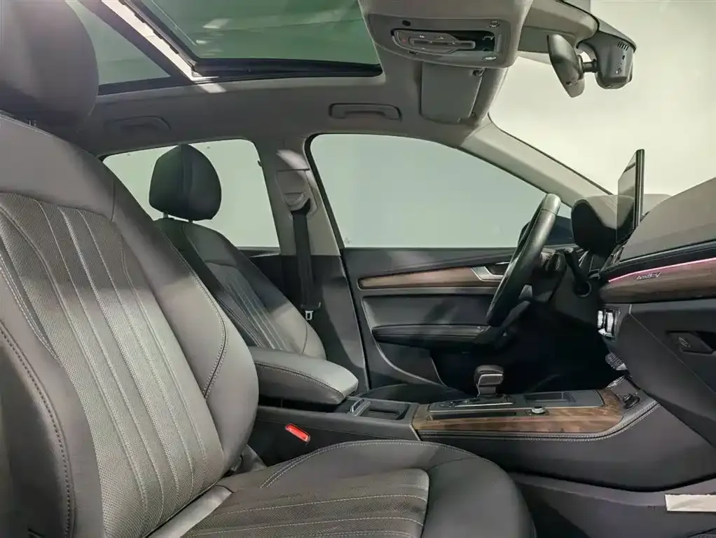 Audi Q5L 2022 из CN, фото 9