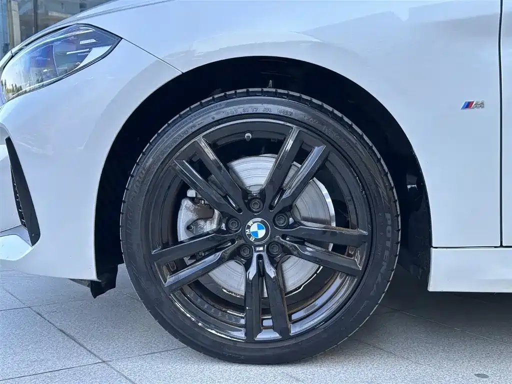 BMW 1 Series 2021 из CN, фото 10