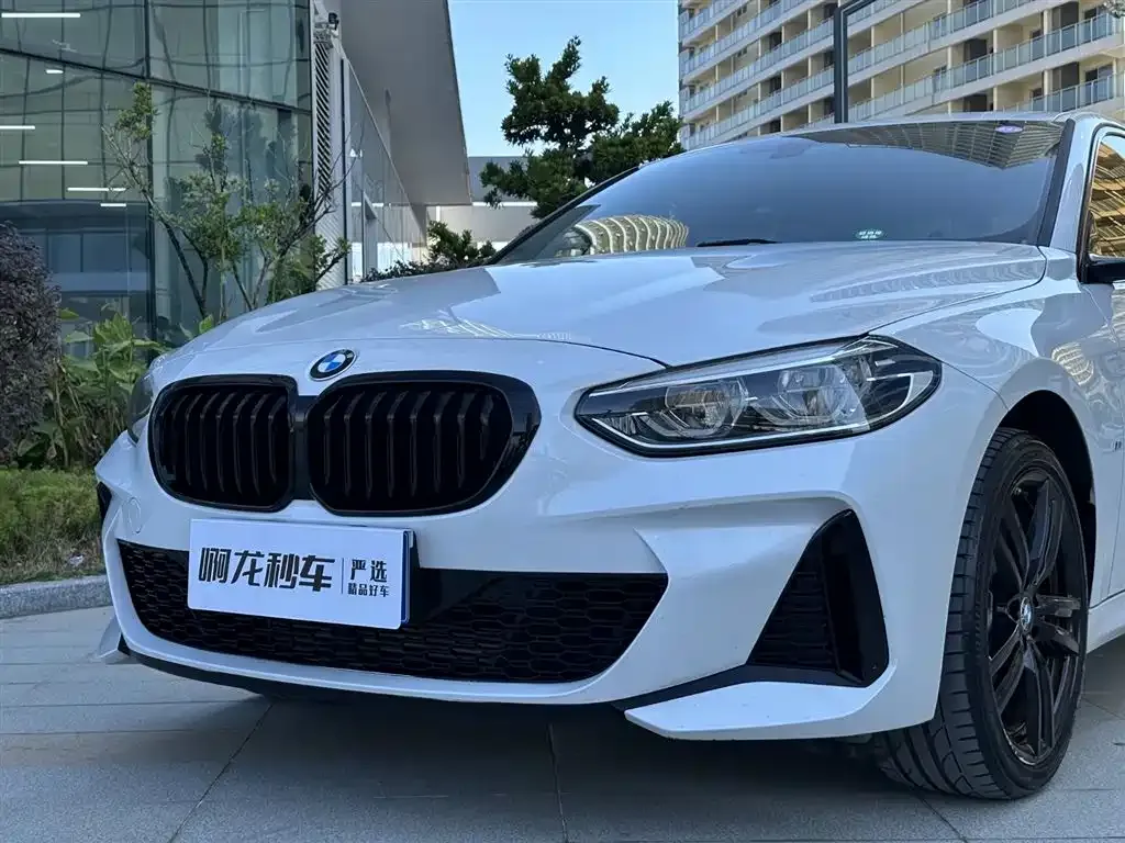 BMW 1 Series 2021 из CN, фото 2