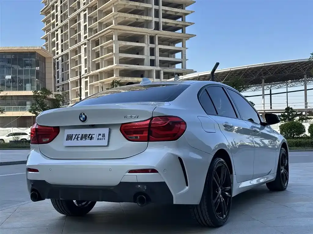 BMW 1 Series 2021 из CN, фото 5