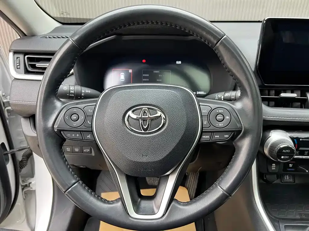 Toyota Wildlander 2023 из CN, фото 10