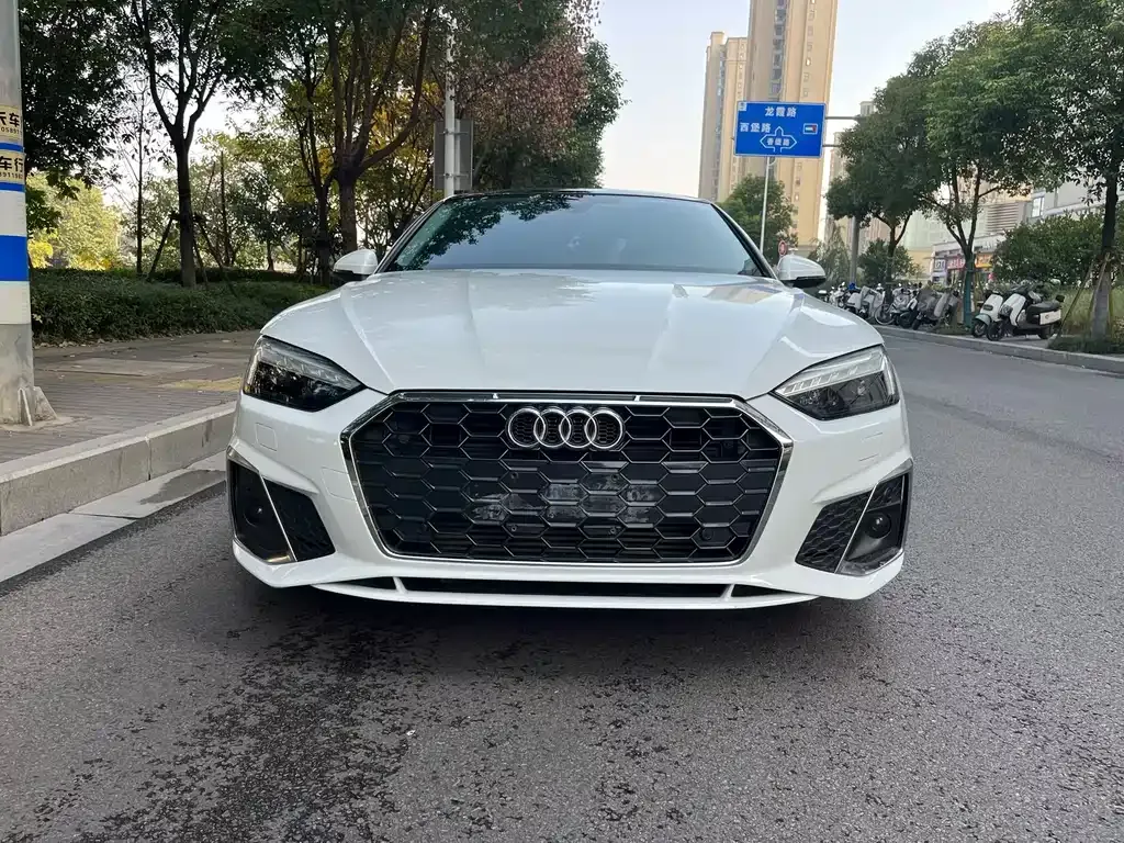 Audi A5 (Import) 2023 из CN, фото 1