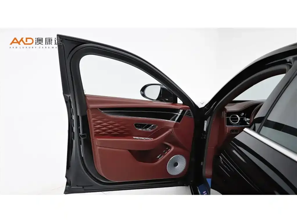 Bentley Flying Spur PHEV 2023 из CN, фото 2