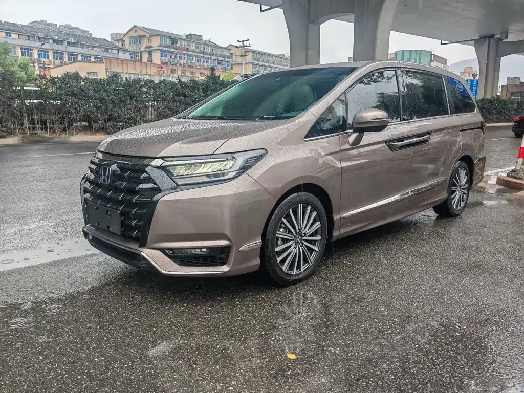 Honda Elysion 2022 из CN, фото 1