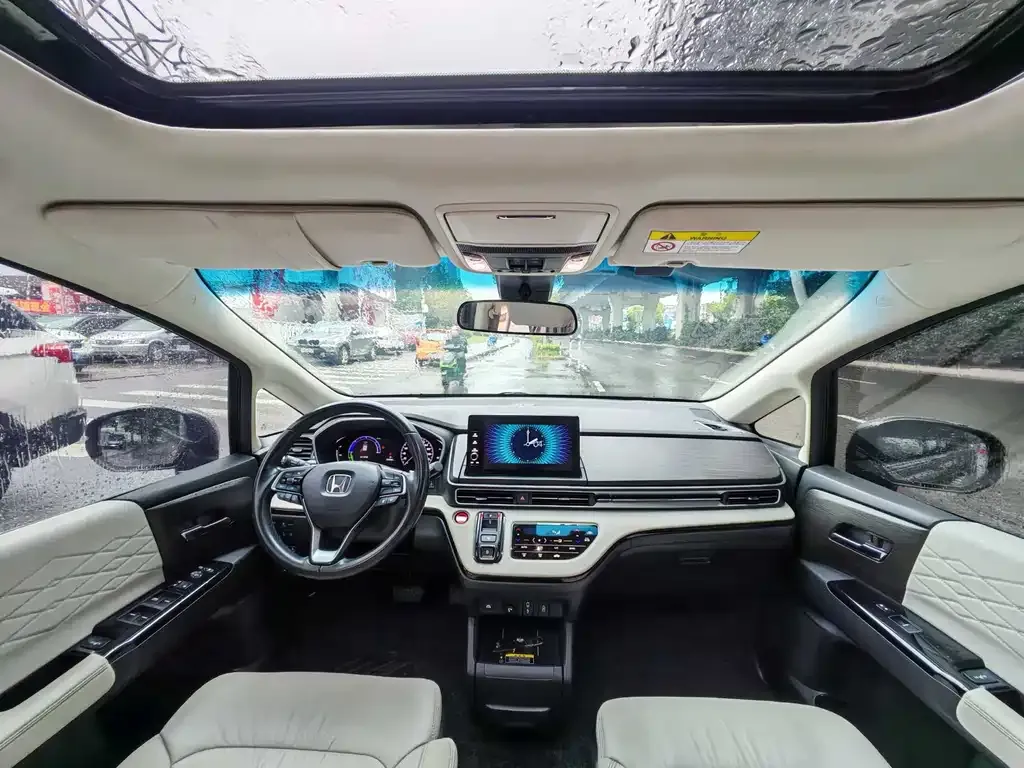 Honda Elysion 2022 из CN, фото 7