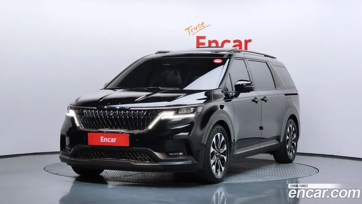 Kia Carnival — фото 1