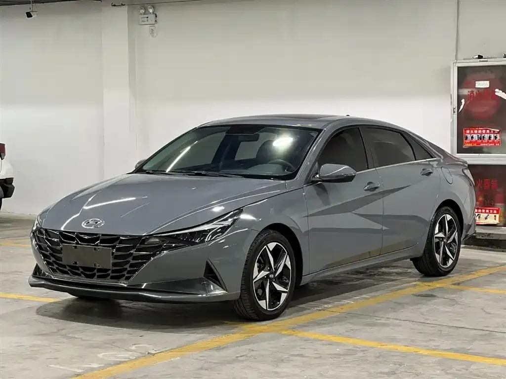 Hyundai Elantra 2022 из CN, фото 1