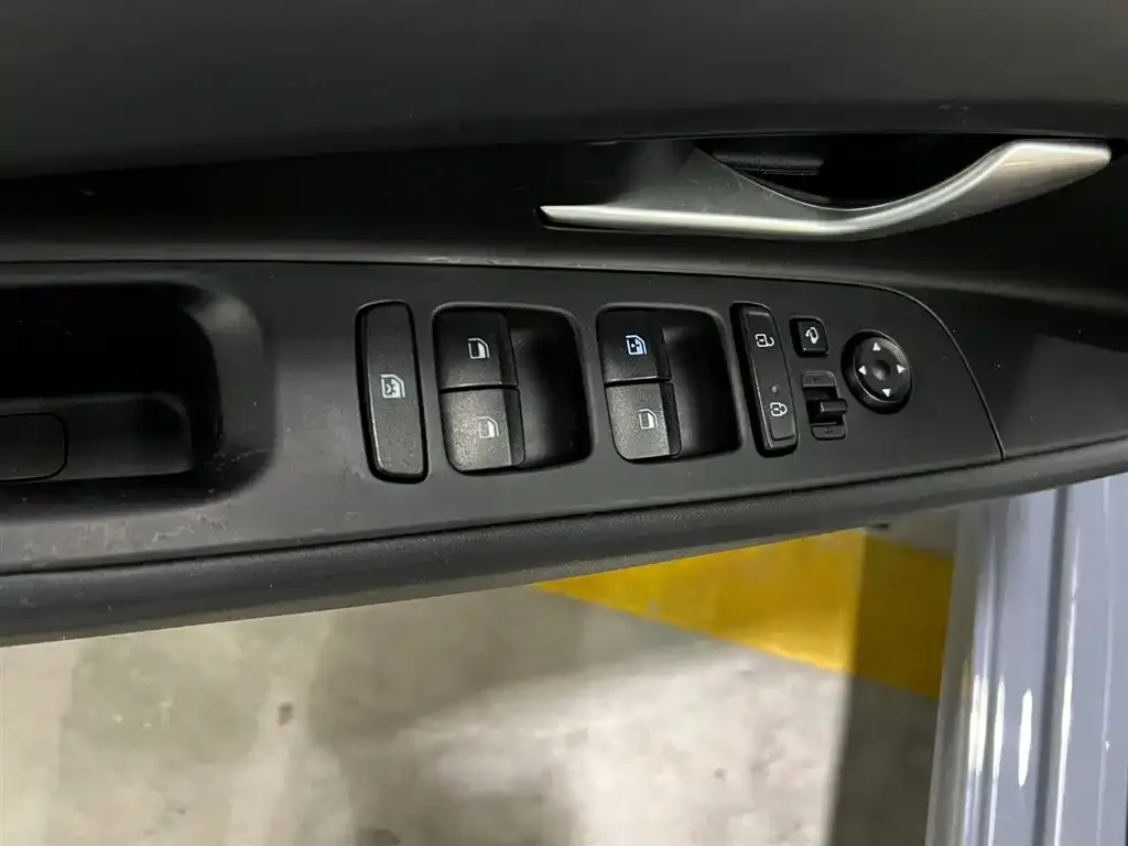 Hyundai Elantra 2022 из CN, фото 5