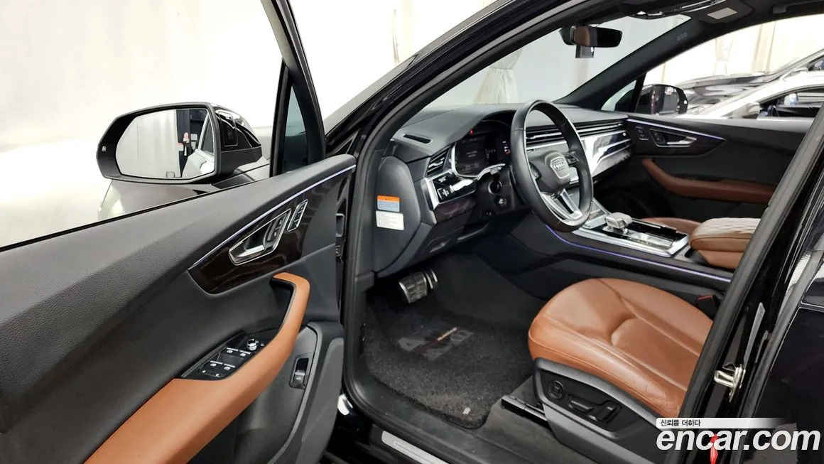 Audi Q7 2021 из KR, фото 7