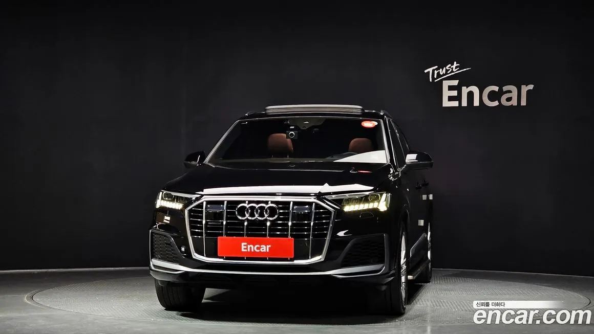 Audi Q7 2021 из KR, фото 4