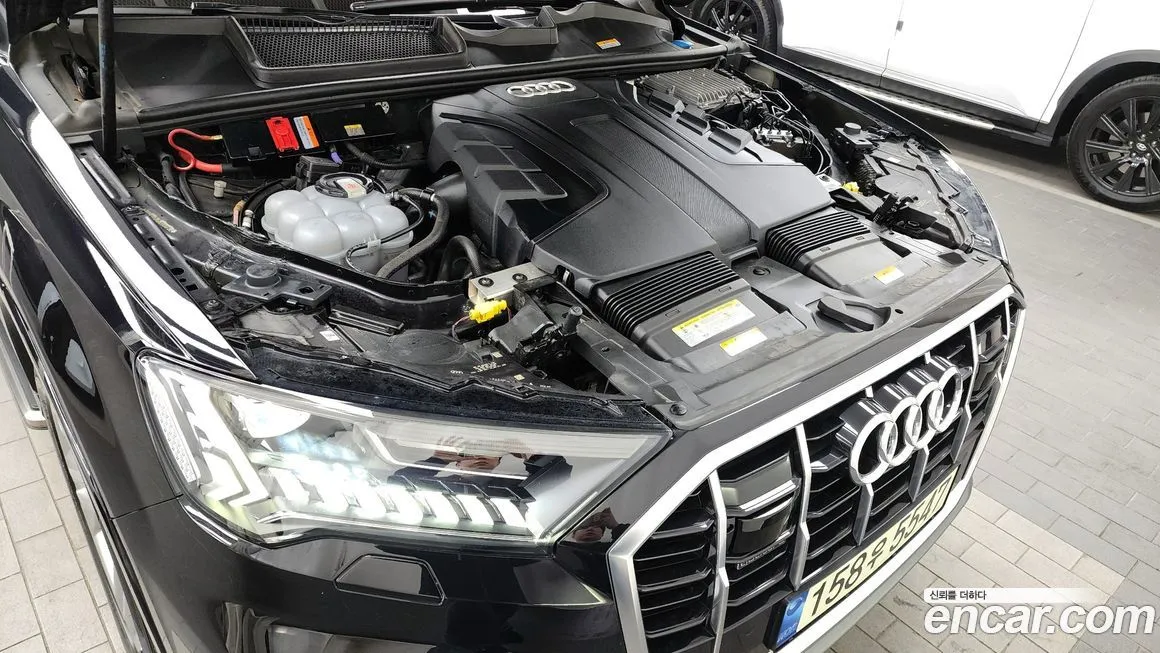 Audi Q7 2021 из KR, фото 9