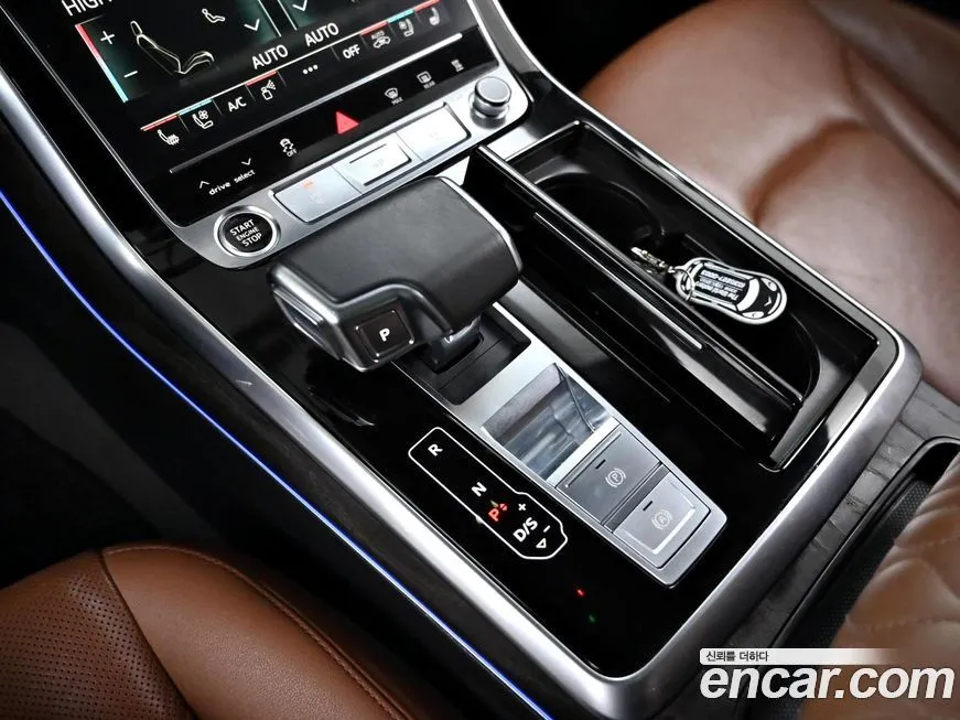 Audi Q7 2021 из KR, фото 2