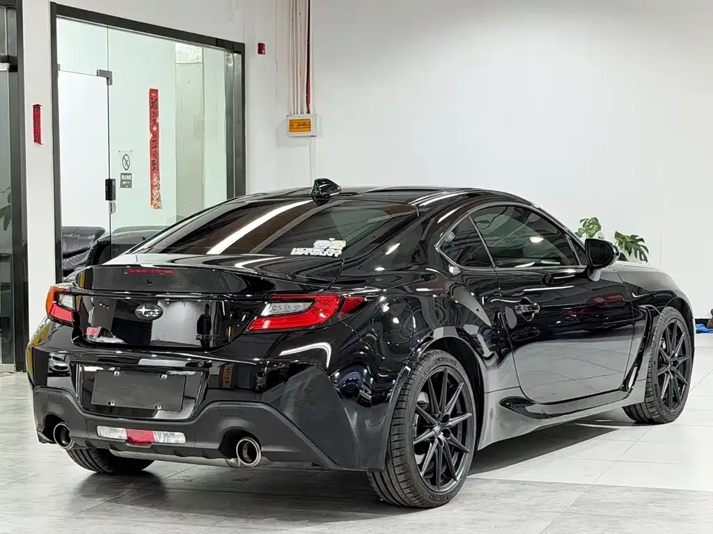 Subaru BRZ — фото 10