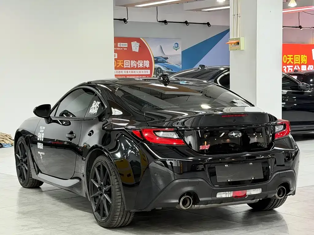 Subaru BRZ — фото 3