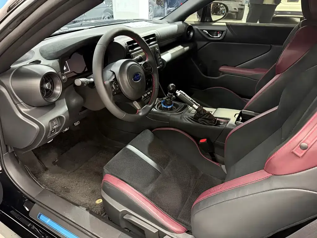 Subaru BRZ — фото 4