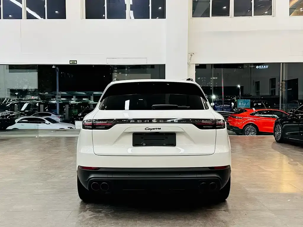 Porsche Cayenne Hybrid — фото 8