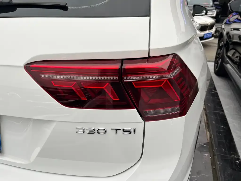 Volkswagen Tiguan L 2024 из CN, фото 8