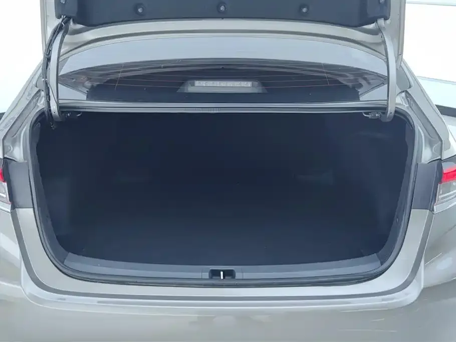 Toyota Corolla 2021 из CN, фото 2