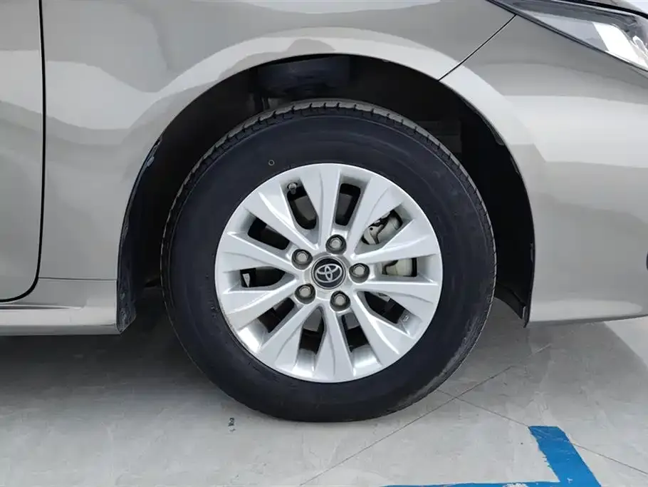 Toyota Corolla 2021 из CN, фото 7