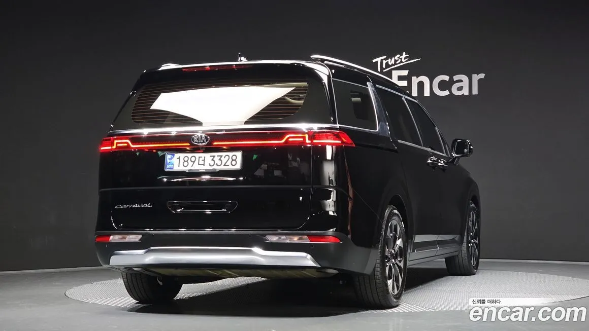 Kia Carnival — фото 2