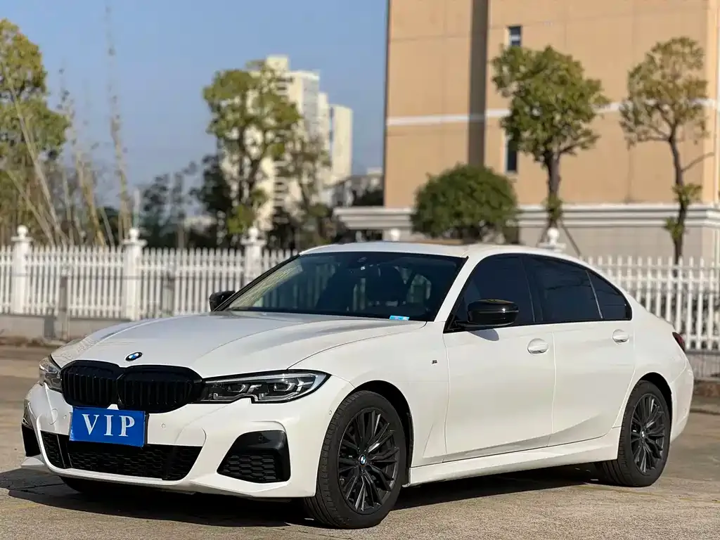 BMW 3 Series — фото 1
