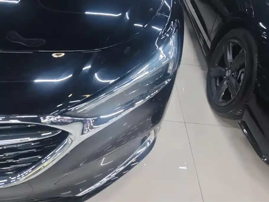 Buick LaCrosse 2023 из CN, фото 2