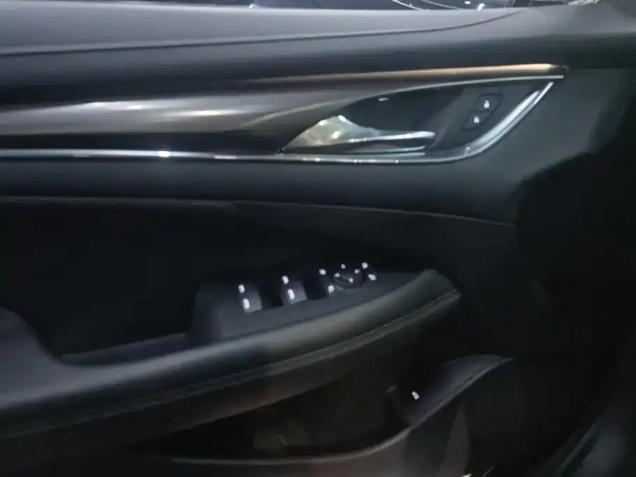 Buick LaCrosse 2023 из CN, фото 3