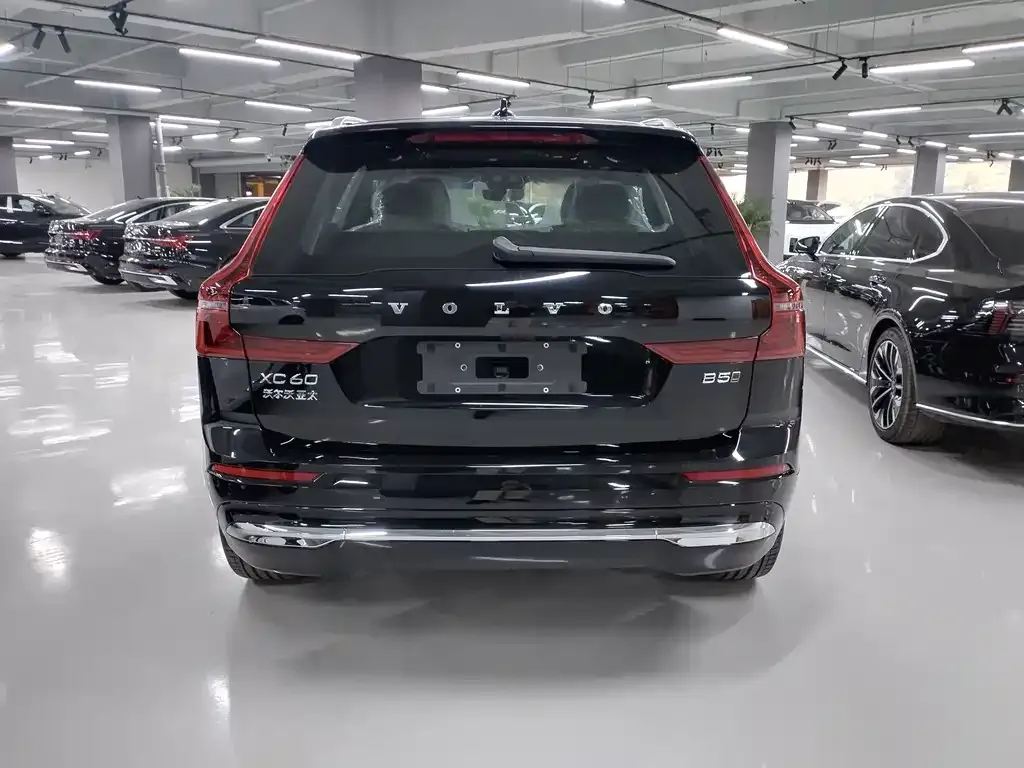 Volvo XC60 2025 из CN, фото 7