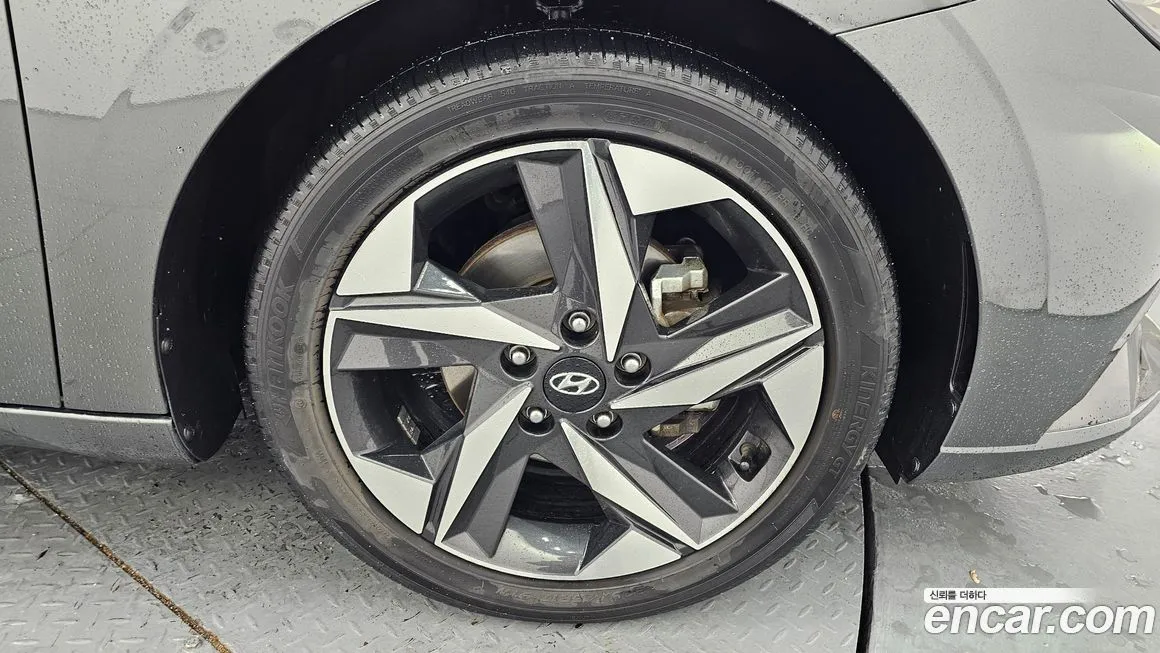 Hyundai AVANTE — фото 5
