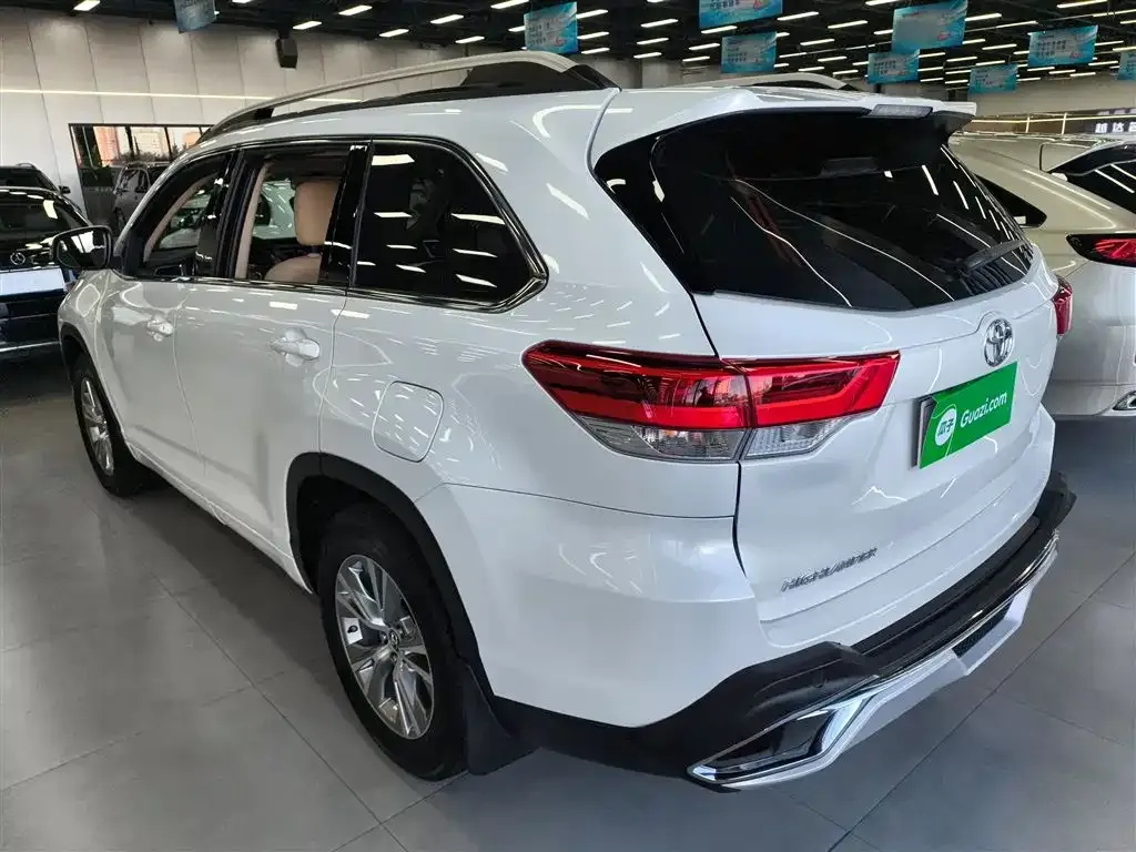 Toyota Highlander 2021 из CN, фото 9