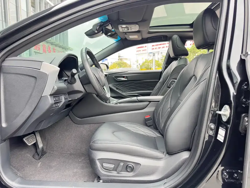 Toyota Avalon 2023 из CN, фото 3