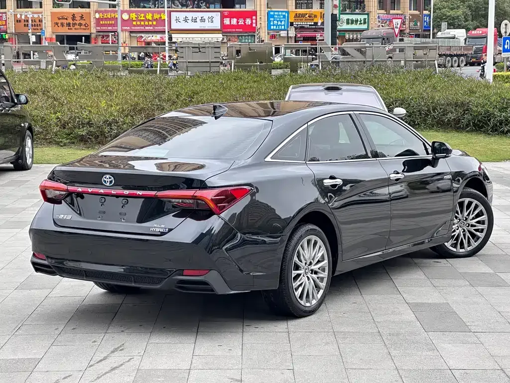 Toyota Avalon 2023 из CN, фото 5
