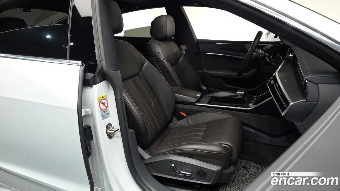 Audi A7 2021 из KR, фото 10