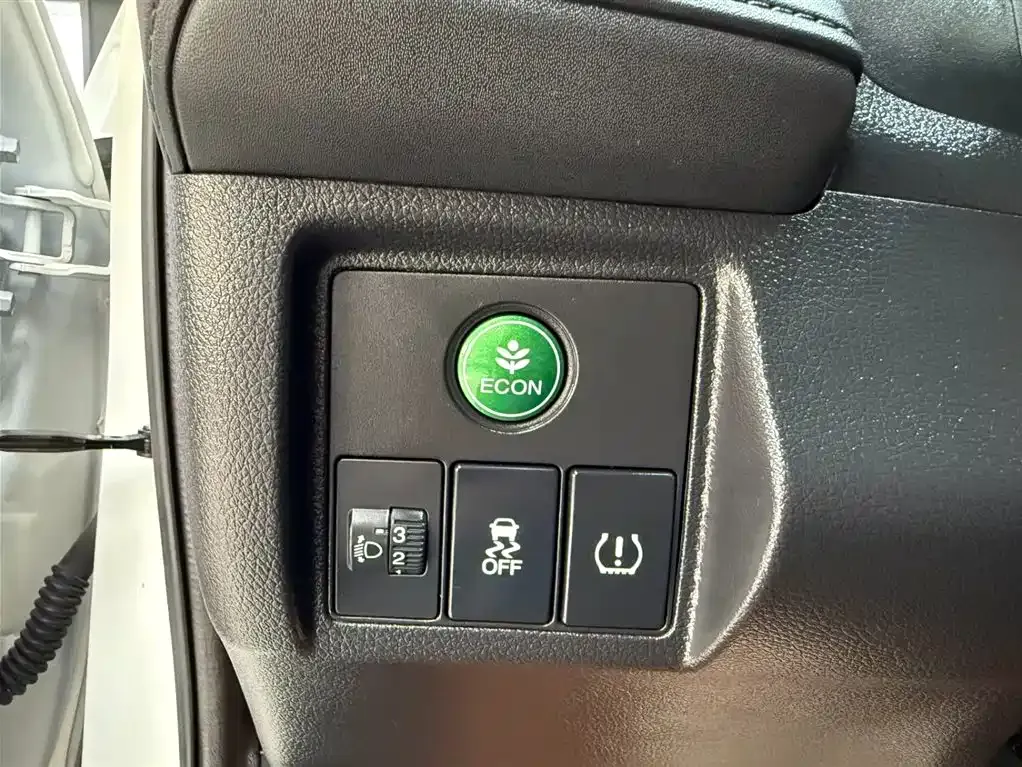 Honda Vezel 2021 из CN, фото 10