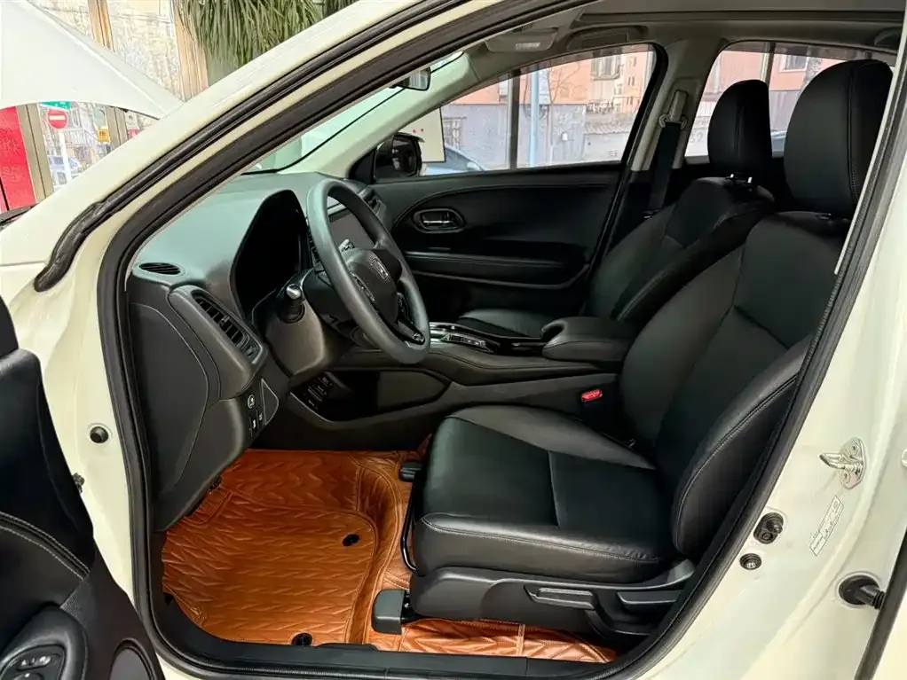 Honda Vezel 2021 из CN, фото 9