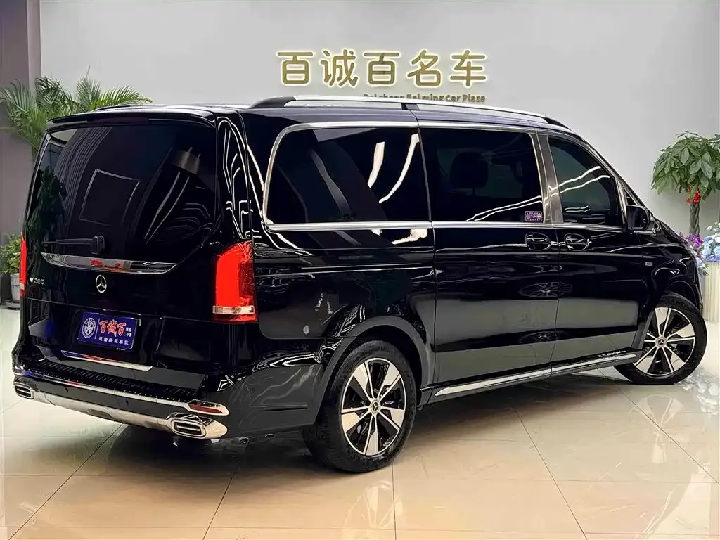 Mercedes-Benz V-Class 2024 из CN, фото 6