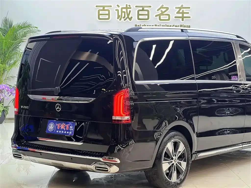 Mercedes-Benz V-Class 2024 из CN, фото 8