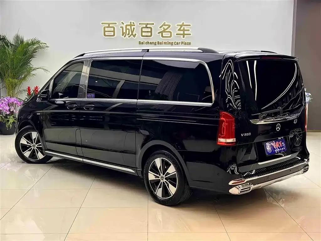 Mercedes-Benz V-Class 2024 из CN, фото 10