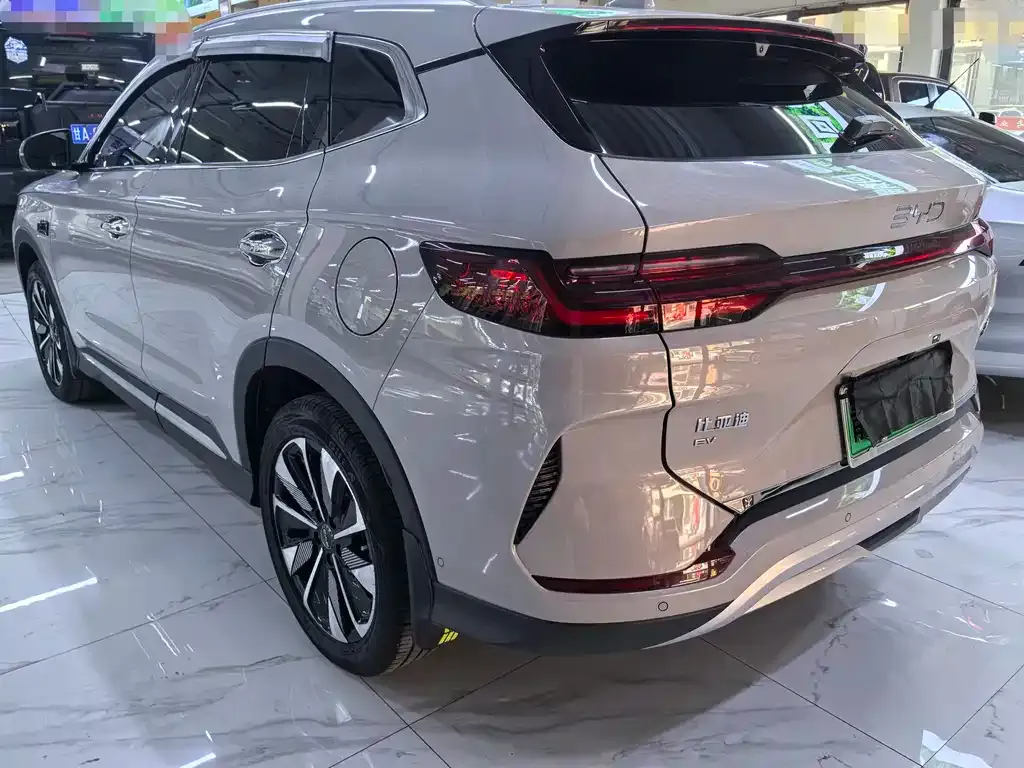 BYD PLUS New Energy — фото 10