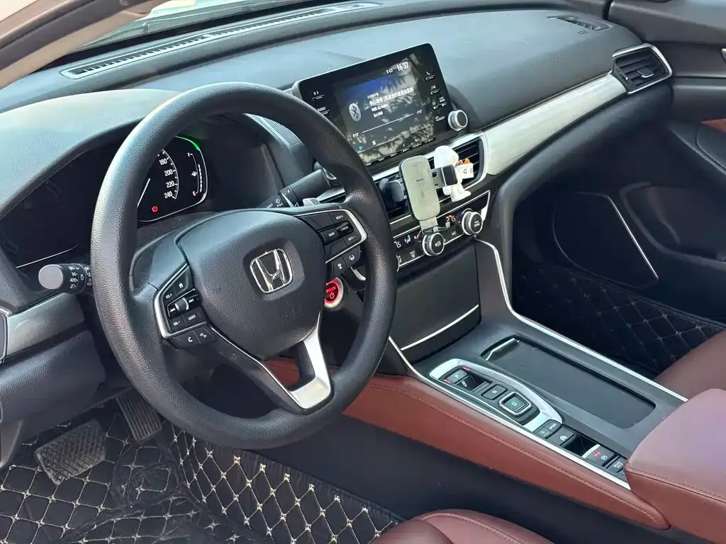 Honda Inspire — фото 6