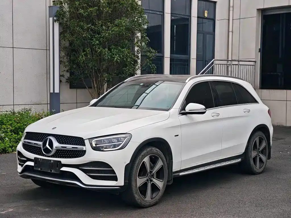 Mercedes-Benz GLC — фото 1