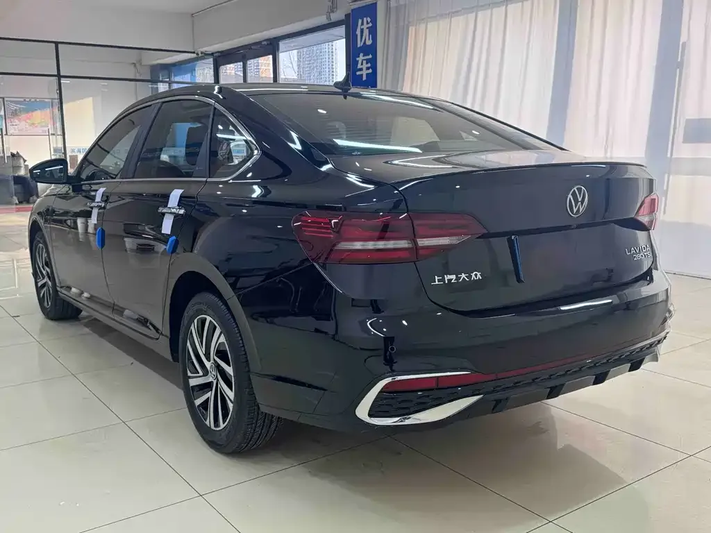 Volkswagen Lavida 2022 из CN, фото 2