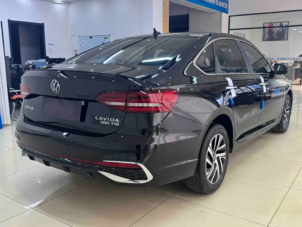 Volkswagen Lavida 2022 из CN, фото 6