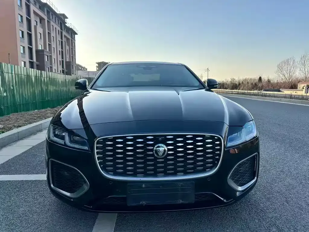 Jaguar XFL 2022 из CN, фото 5