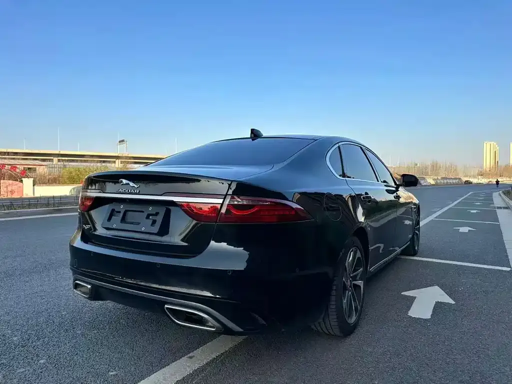 Jaguar XFL 2022 из CN, фото 9